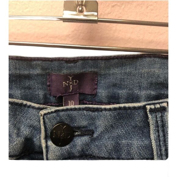NYDJ size 10 EUC Jeans skinny - Picture 3 of 6